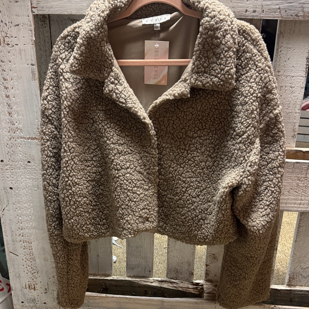 HYFVE Cozy Teddy Jacket - Brown
